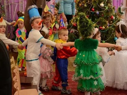Провожаем елочку в детском саду