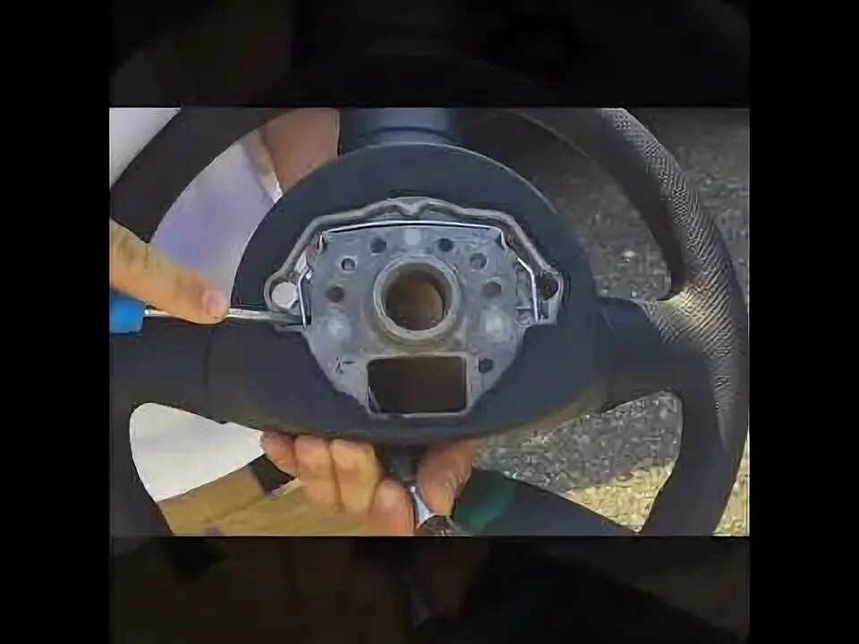 Как снять водительскую подушку на Volkswagen Polo , Amarok , Jetta за 2 минут?