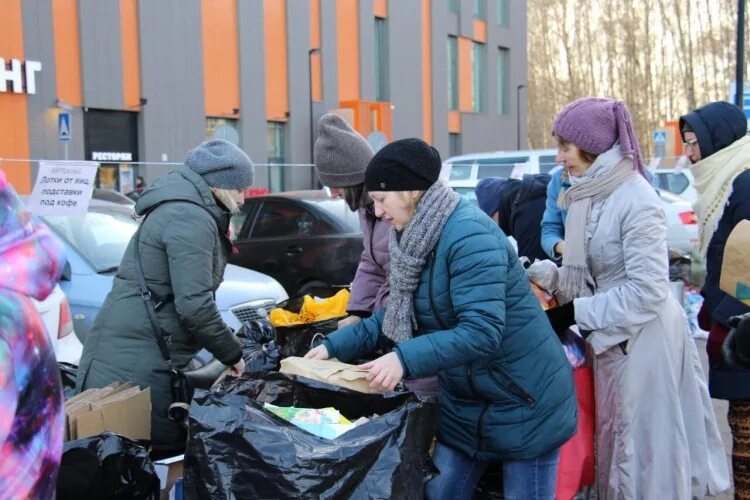Макулатура нахабино. Прием вторсырья нахабино. приём вторсырья красногорск. красногорск пожар склад вторсырья пластика.