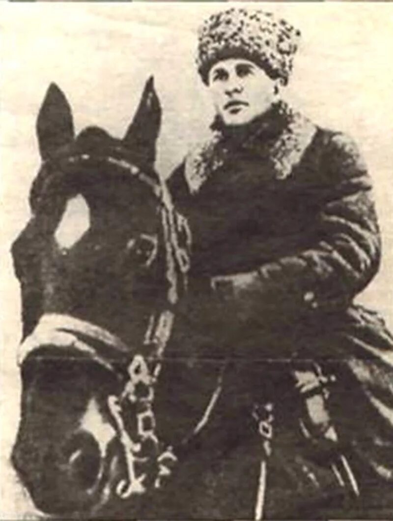 Л м доватор герой советского союза. Генерал-майор лев михайлович доватор. генерал лев михайлович доватор. доватор лев михайлович (1903 - 1941).. лев михайлович доватор кавалерия.