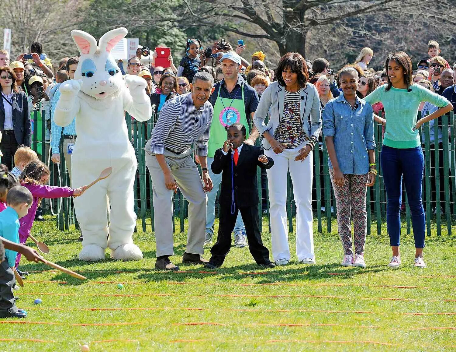 White House Easter Egg Roll. Пасха в США. Праздник Easter в Англии. Пасхальный праздник в США. Пасха в сша 2024