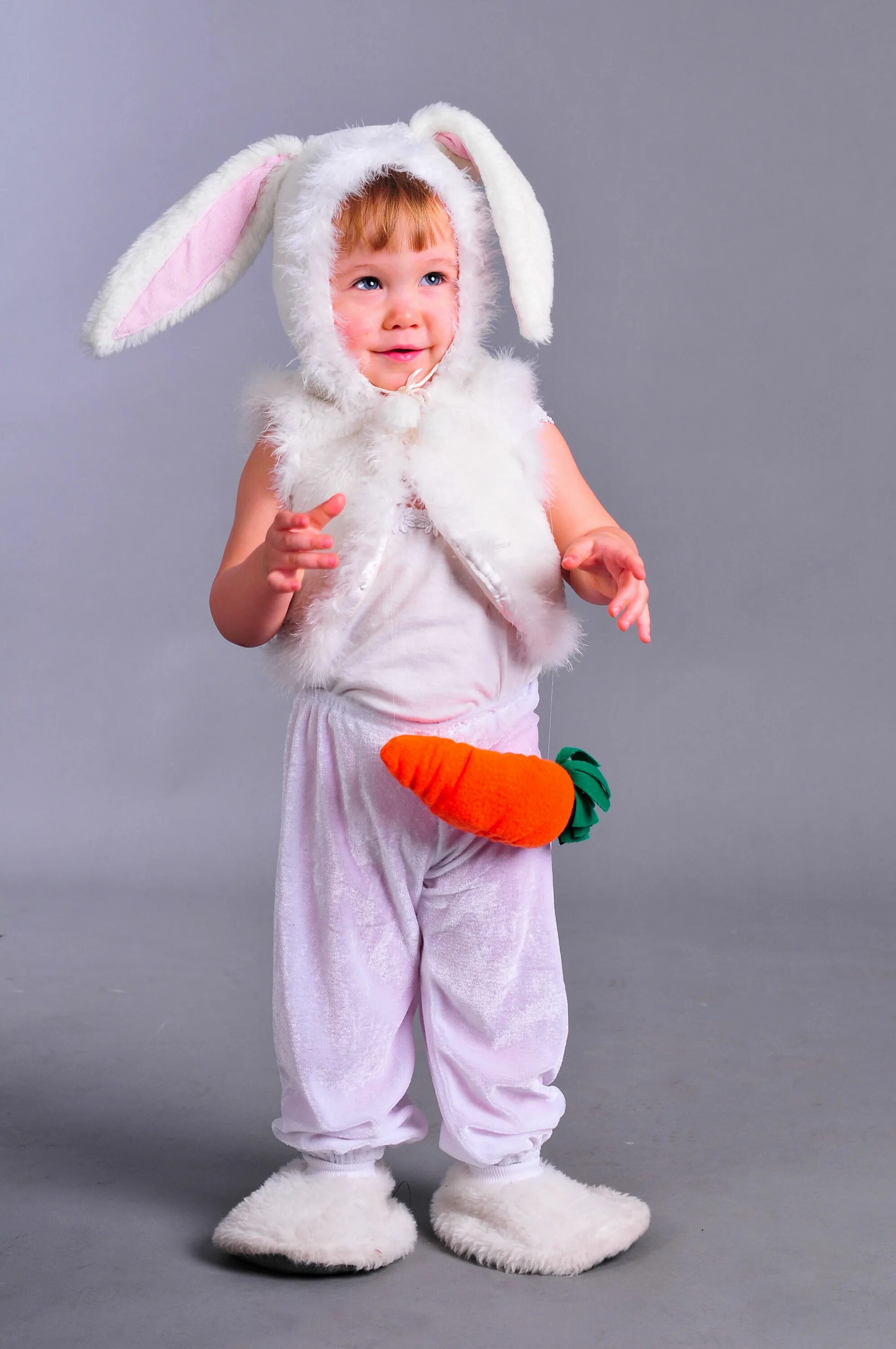 Костюм зайчика новый год. Костюм зайчика. Костюм зайки для мальчика. Новогодний костюм зайца. Новогодний костюм зайца для мальчика.