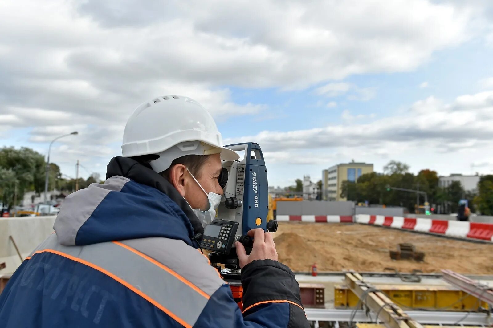 Дорожное хозяйство в Сходне. Собянин открыл развязку. Разуплотнить. Stroi mos ru construction