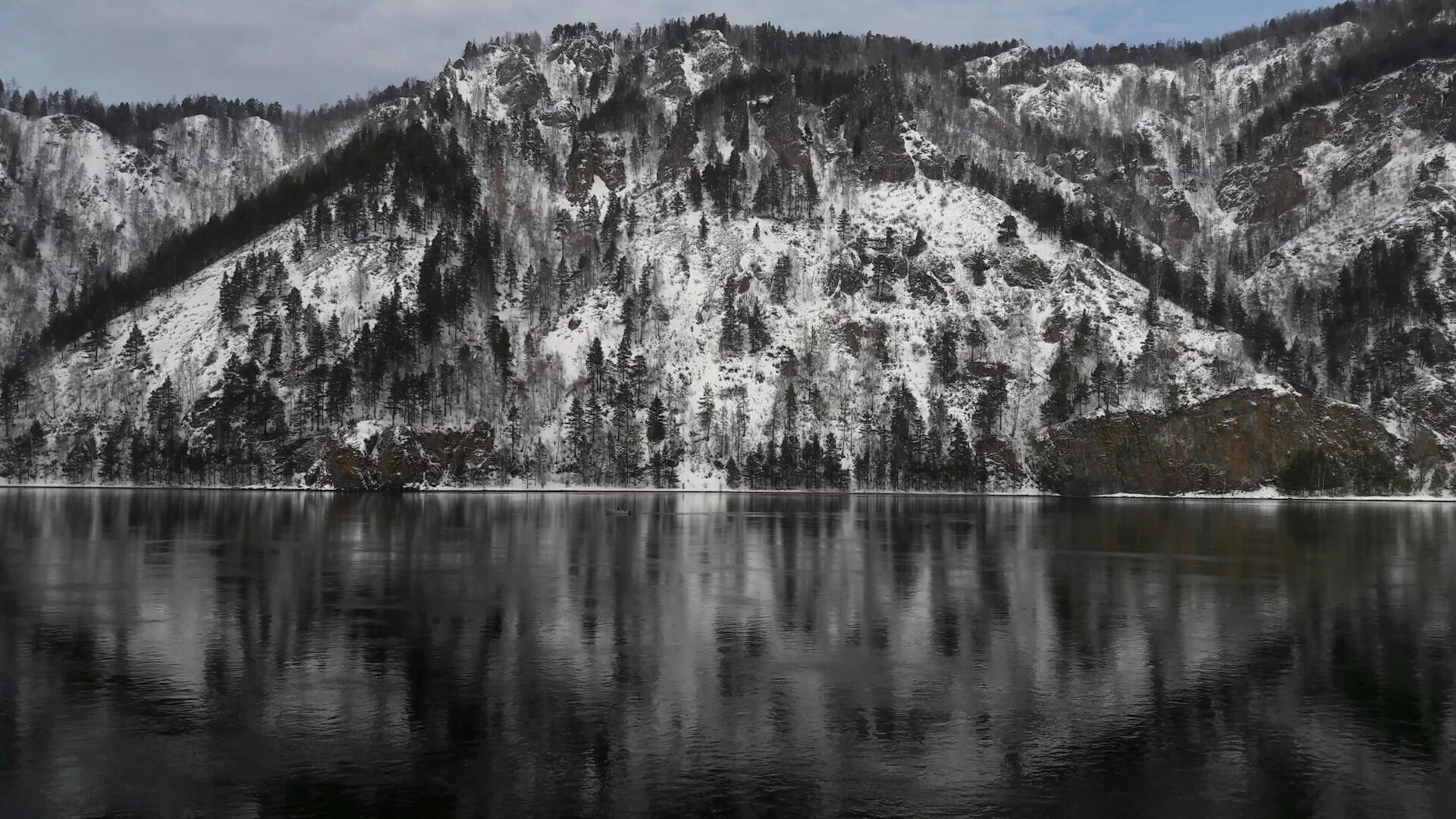 Погоду енисей осинского иркутской. Река енисей. река енисей дивногорск. реки россии енисей. природа сибири енисей.