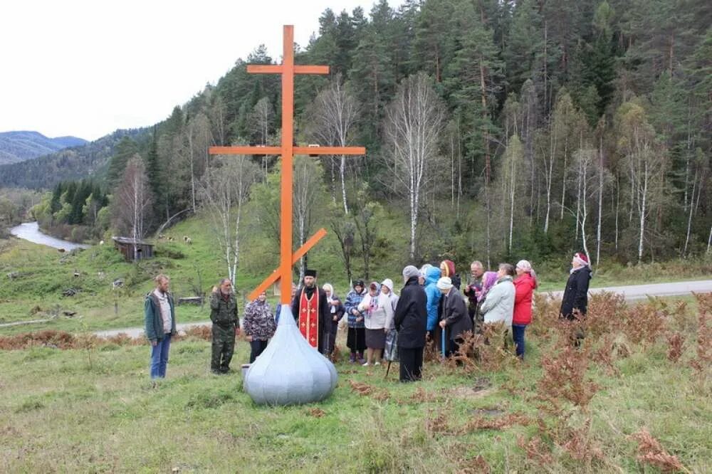 Погода ермаковское красноярского края на неделю. Церковь Ермаковское Красноярский. Храм Ермаковское Минусинская епархия. Ермаковский р-н, с. Ермаковское,. Святые источники Минусинского района.