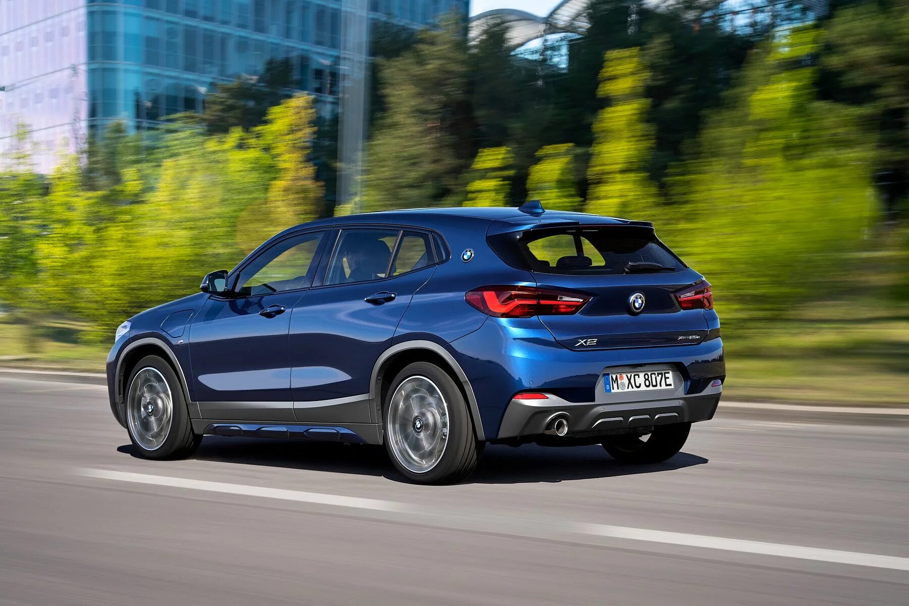 Бмв х2 отзывы. Бмв x2 2025. бмв x2 2025. bmw x2 m35i. бмв x2 2025.