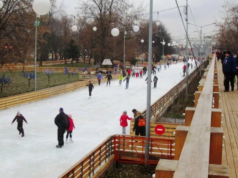 каток в цпкио 2022. малый каток цпкио в санкт петербурге. каток елагин остров спб. елагин остров каток. каток елагин остров спб 2022.