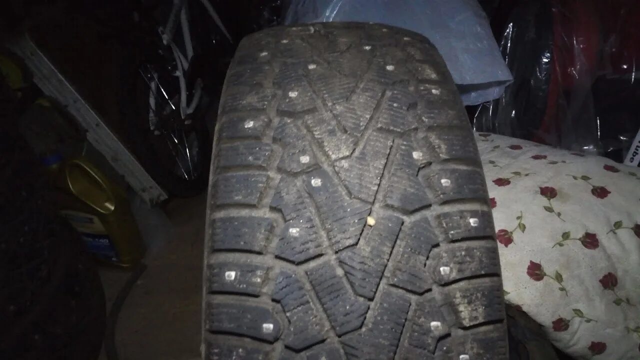 Hankook rw11. Шипованные шины 245 70 r16. Шипованные шины 245 70 r16. Автомобильная шина kingstar rw07 245/70 r16 107t зимняя шипованная. Комплект зимний нокиан.