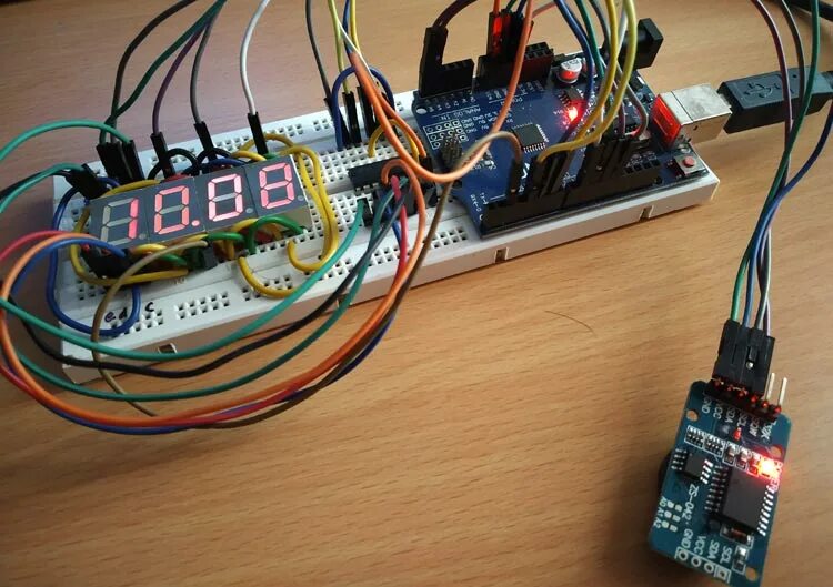 Arduino сегментный индикатор. 7-сегментный индикатор arduino. семисегментный дисплей ардуино. 7 сегментный экран ардуино. 4 сегментный дисплей ардуино.