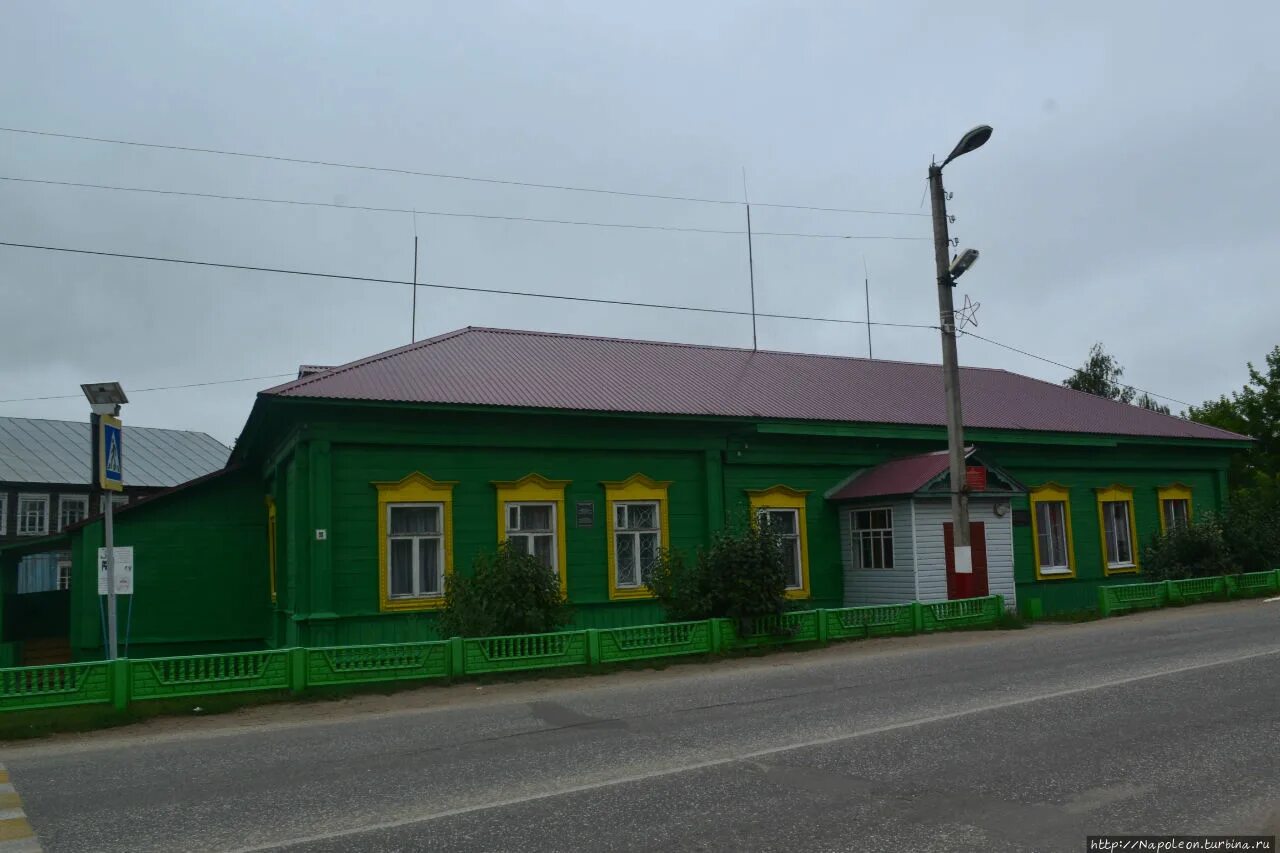 Станция Урень Нижегородская область. Площадь города Урень Нижегородской области. Урень Нижегородская область вокзал. Уренский район Урень. Цветы урень