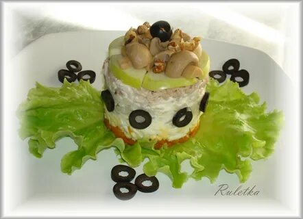 Маслины грибы курица