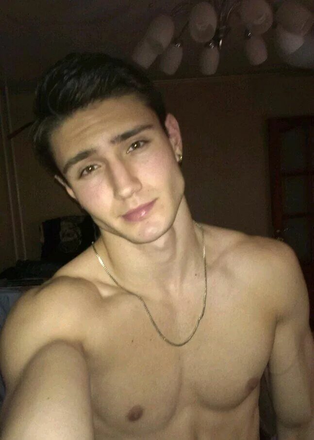 Фото парня 18 домашние. Фото парня 18 домашние