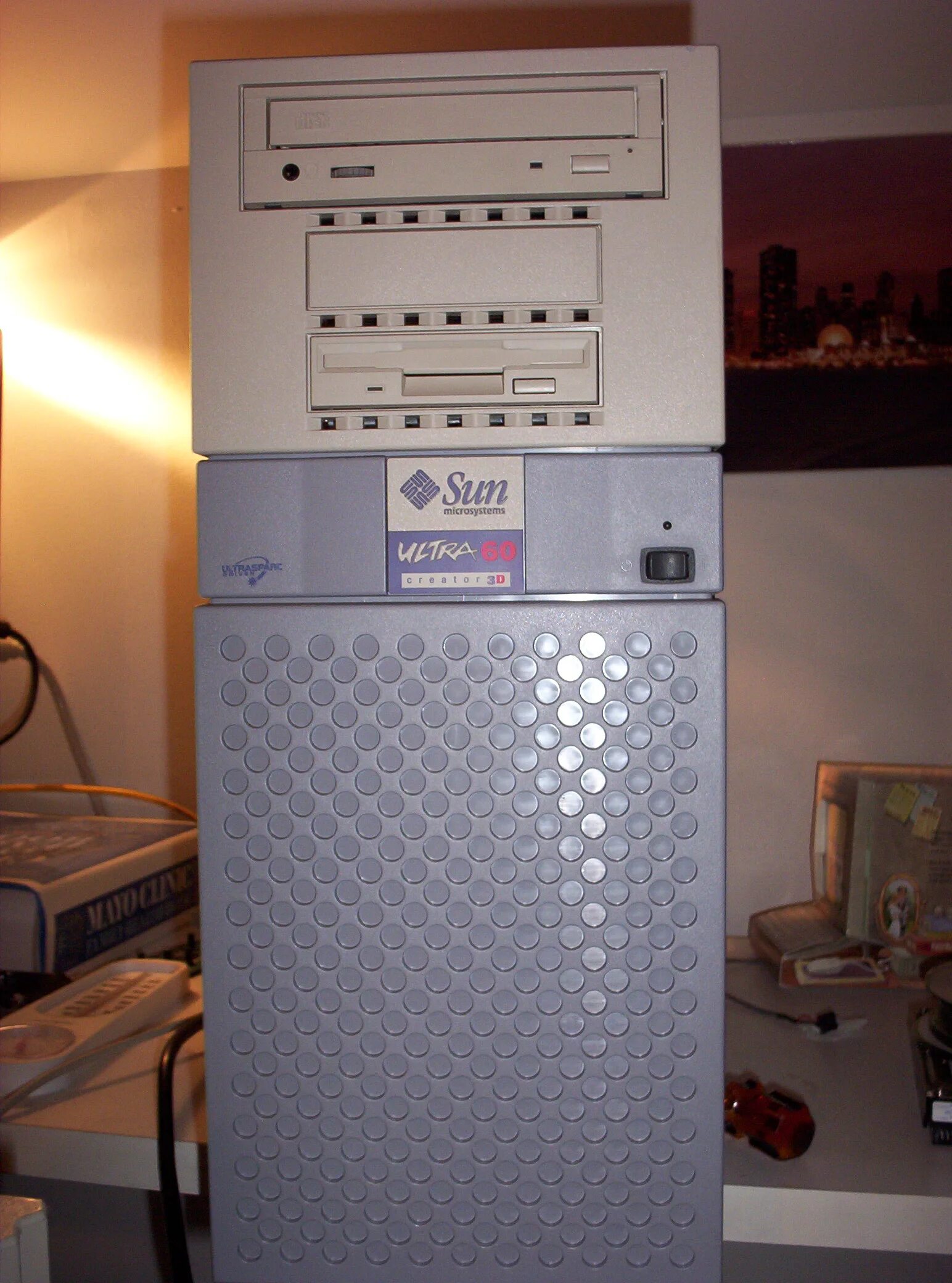 Z60 ultra купить. Sun Microsystems Ultra 60. Sun Ultra 40. Sun компьютер. Sun Ultra 1 creator.