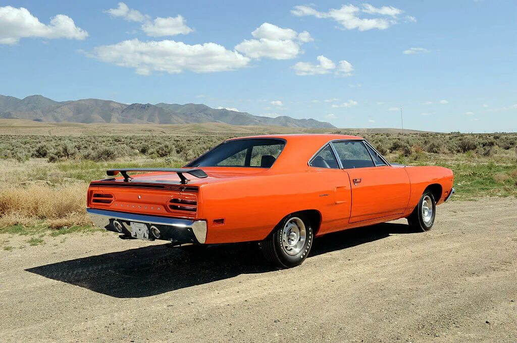 Plymouth roadrunner 440. Плимут роад раннер. 70 plymouth roadrunner. 70 plymouth roadrunner. Plymouth roadrunner 1967.
