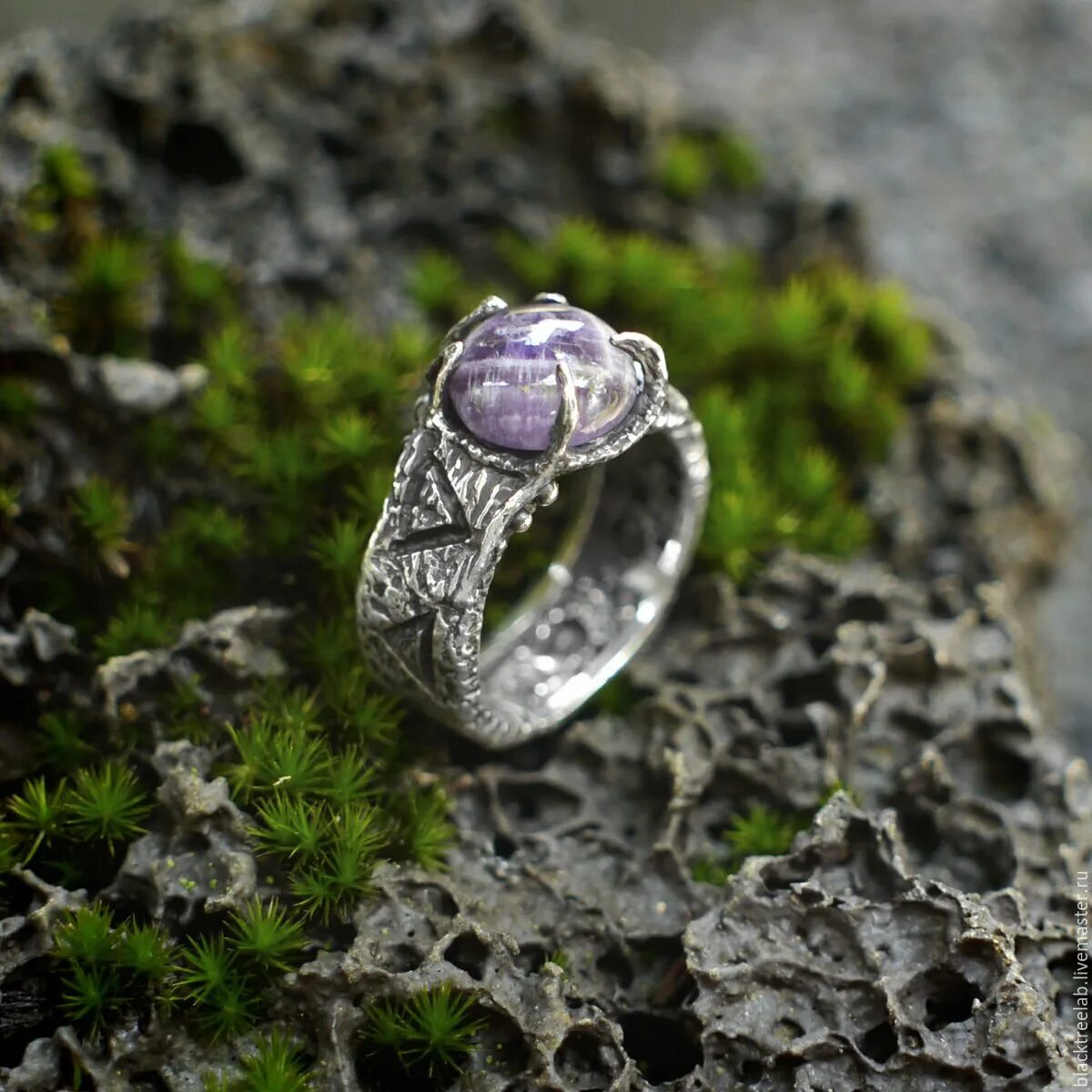 Кольцо в виде россии. Серебряное кольцо. Красивые серебряные кольца. Кольцо с камнем. Необычные кольца.
