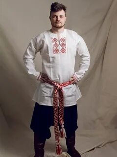 Мужик в народном костюме