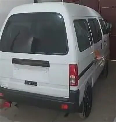 272 400