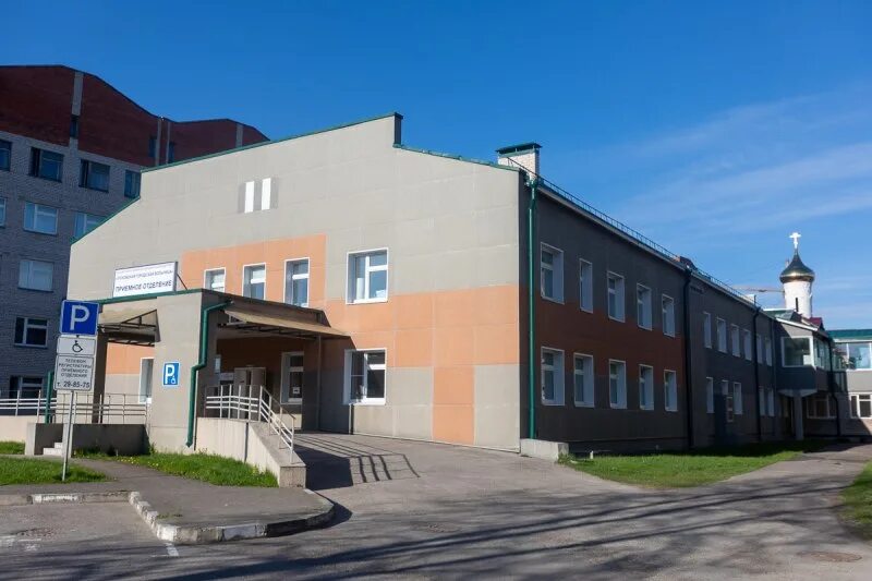 Городская больница псков. Псковская городская больница псков. Себеж больница. Приёмный покой детской больницы северодвинск. Областная городская больница псков.