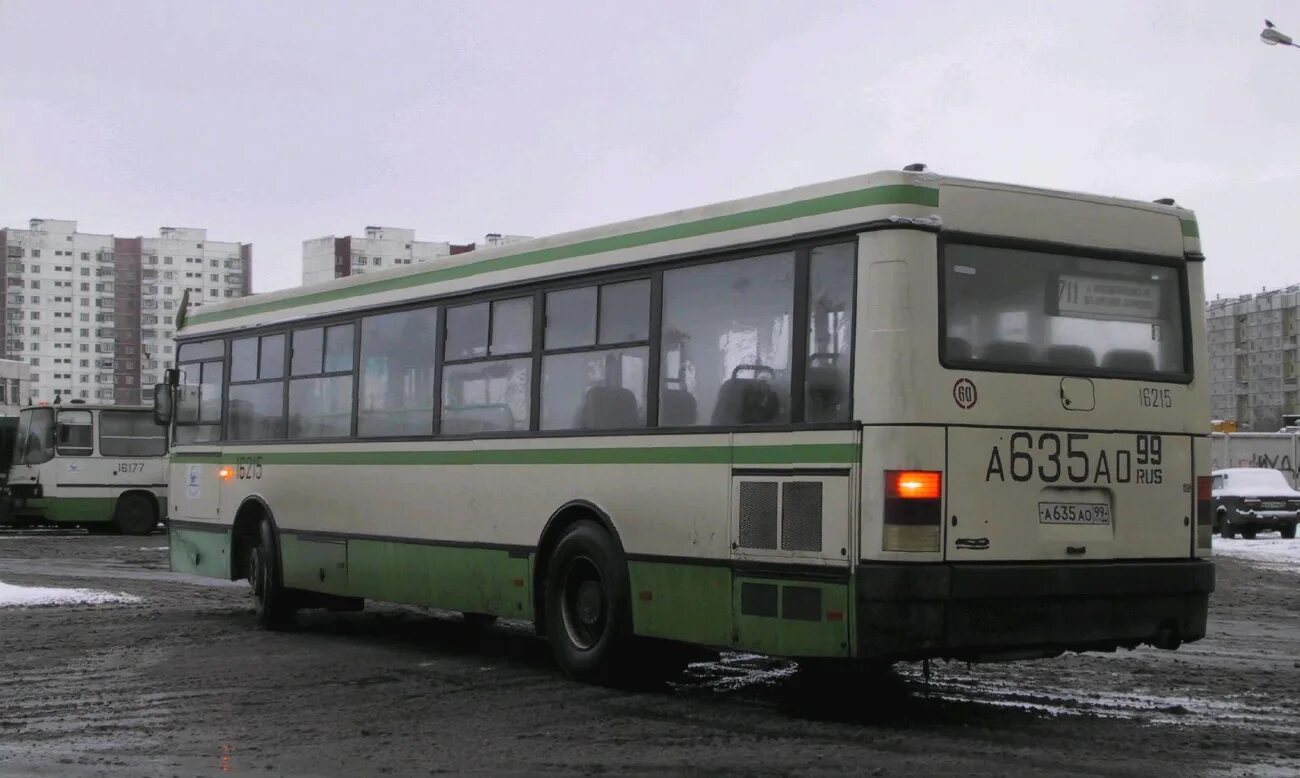 Маршрут 415 автобуса. Икарус 415.33. автобус икарус 415. икарус 280 33 москва зеленый. икарус 415 1:43.