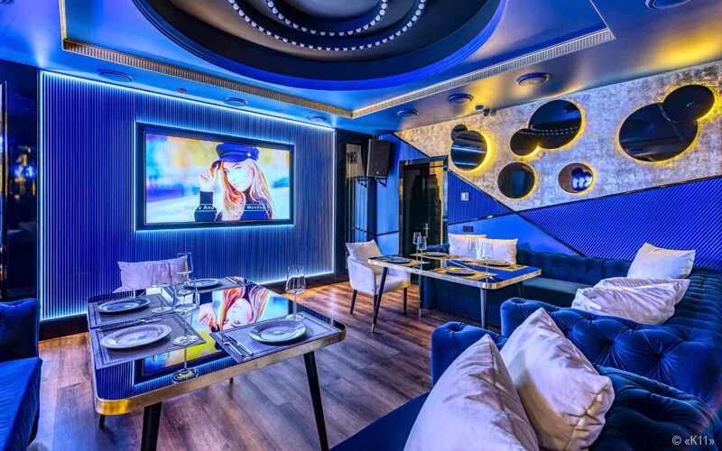 Skydisco karaoke home. Караоке бар. Караоке Москва. Караоке зал. Караоке бар в Москве.