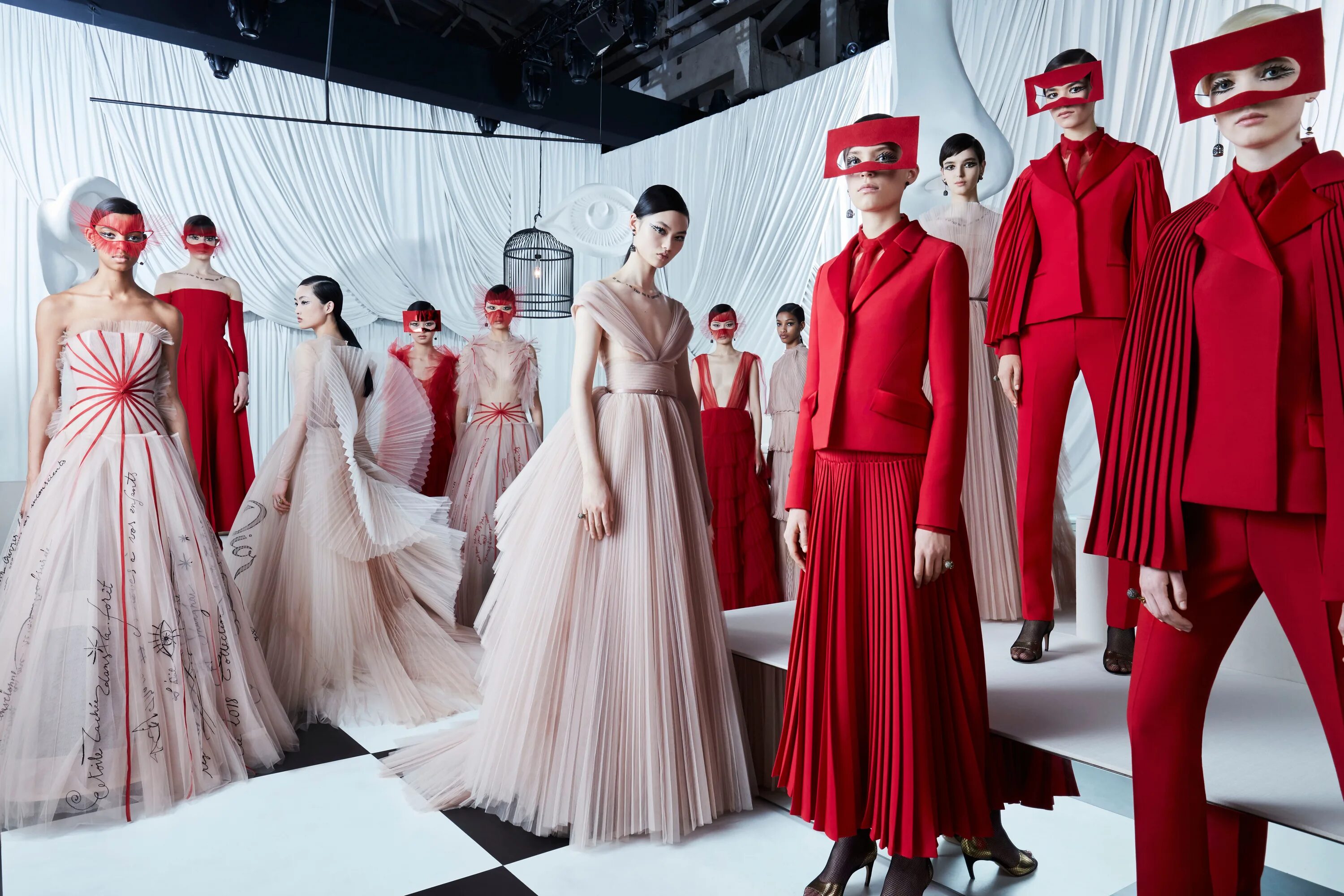 Dior collection. Диор 2022 Haute Couture. Кристиан диор мода. Показ коллекции Кристиан диор 2022. Показ коллекции Кристиан диор 2018.