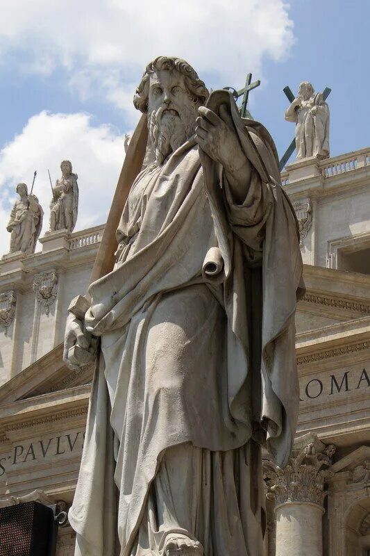 Памятник святого петра. Статуя апостола Петра в Ватикане.