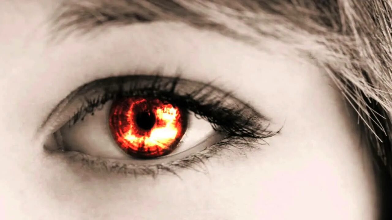 Огонь в глазах. Огонь в глазах. Огненные глаза. Огонь в глазах смотрящего. Огонь в глазах.