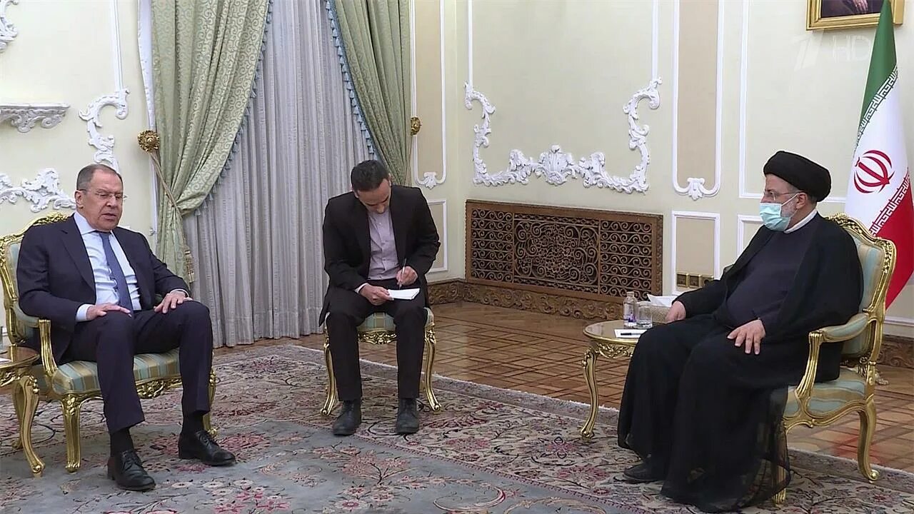 Иран встреча. Глава ирана 2025. переговоры россии и ирана. встреча в тегеране 2025.