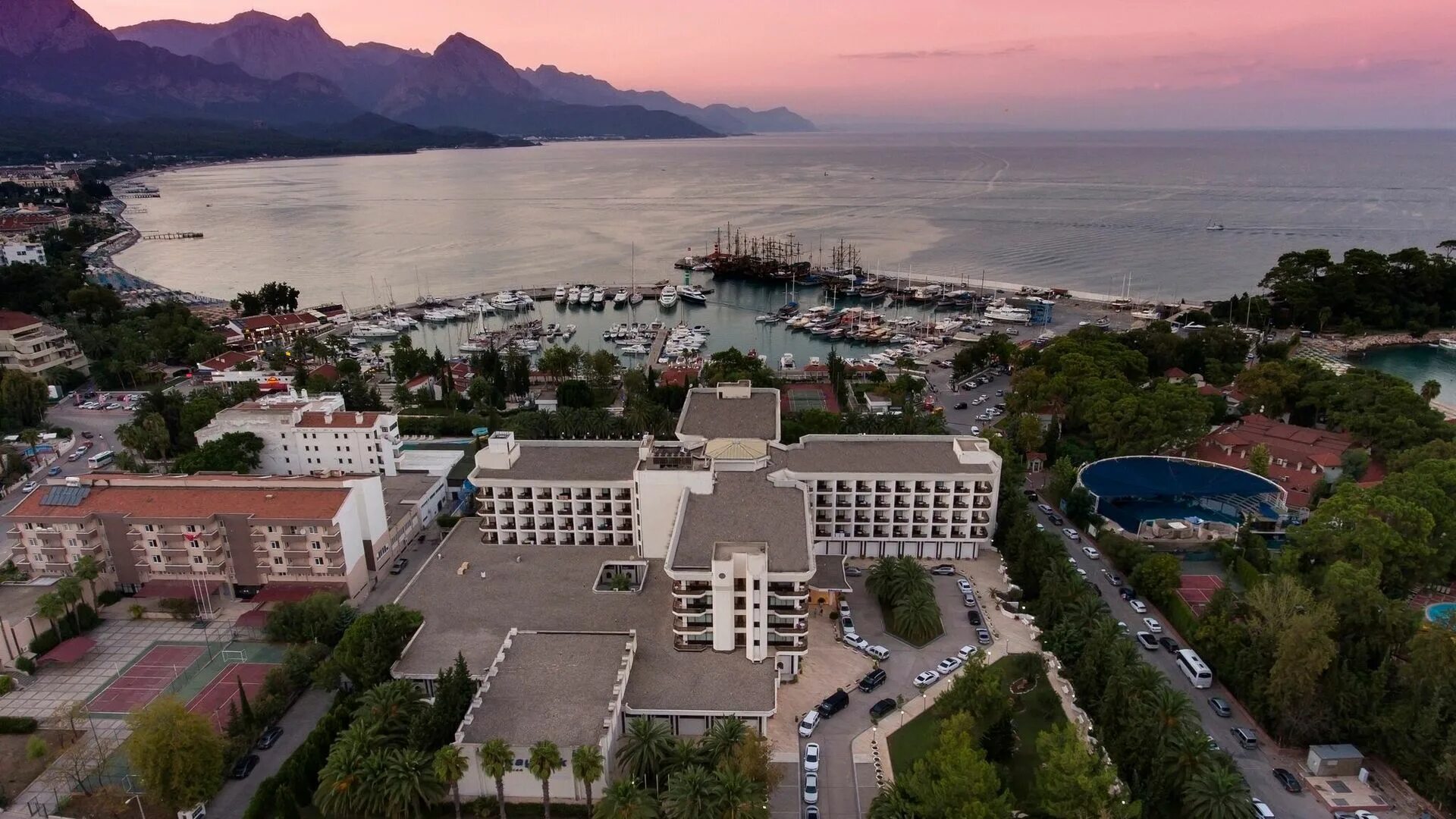 Ozkaymak marina турция. Ozkaymak marina hotel kemer 5. Marina кемер 5. Marina кемер 5. Ozkaymak marina 5 турция кемер.