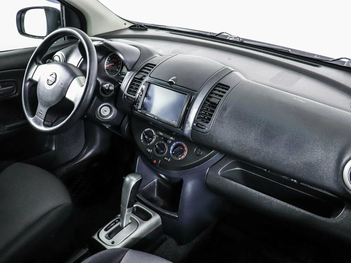 Nissan note e11 2012. Ниссан ноут 2008 1. Ниссан ноут 2015 салон. Nissan note 2008 салон. Note комплектации.