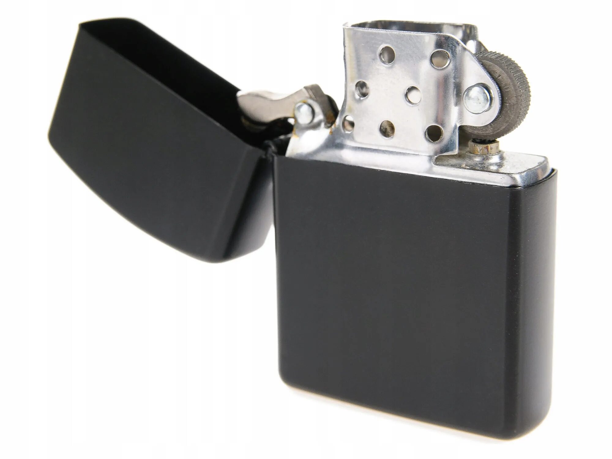 Zippo 203. Зажигалка шипит. Зажигалка шипит. Zippo 254b. Шестая с зажигалкой.