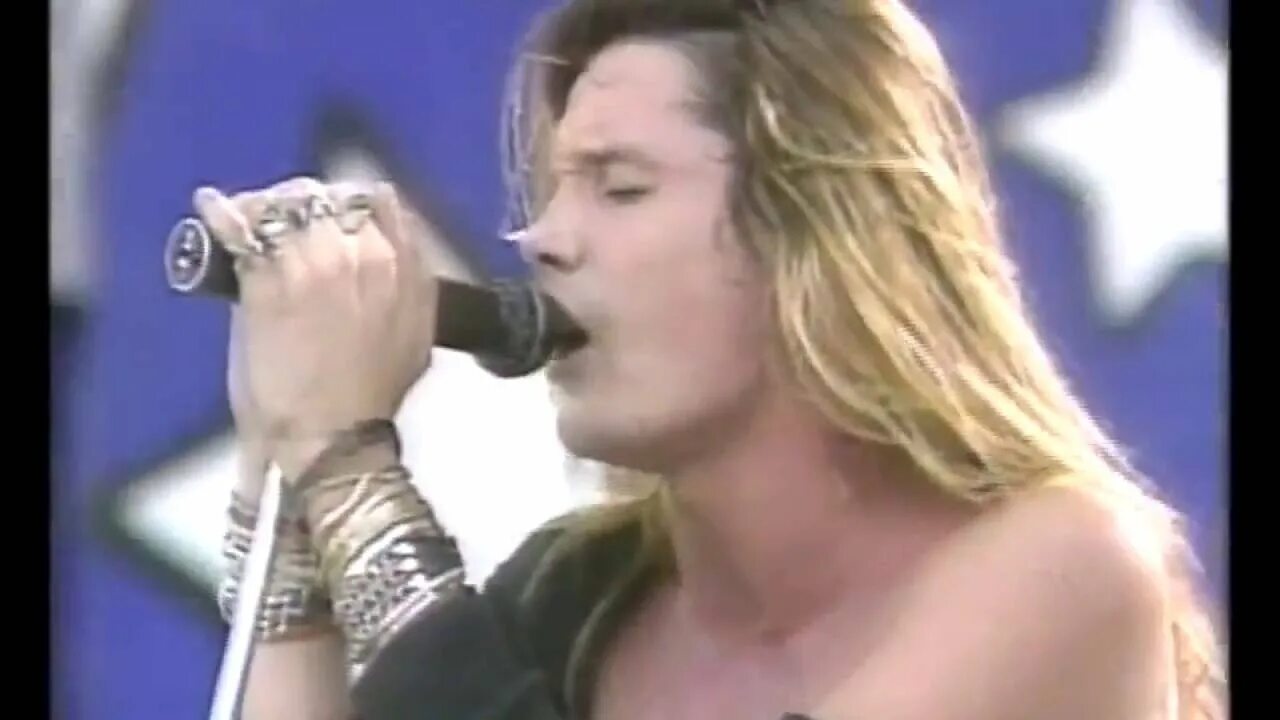 Группа skid row бах. Себастьян бах скид роу 1989 москва. Себастьян бах скид роу в 1989. Skid row 1989. Группа skid row 1989.