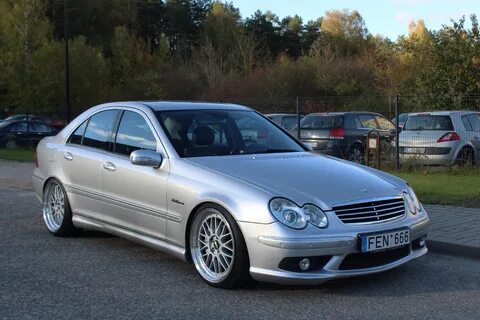 W 203