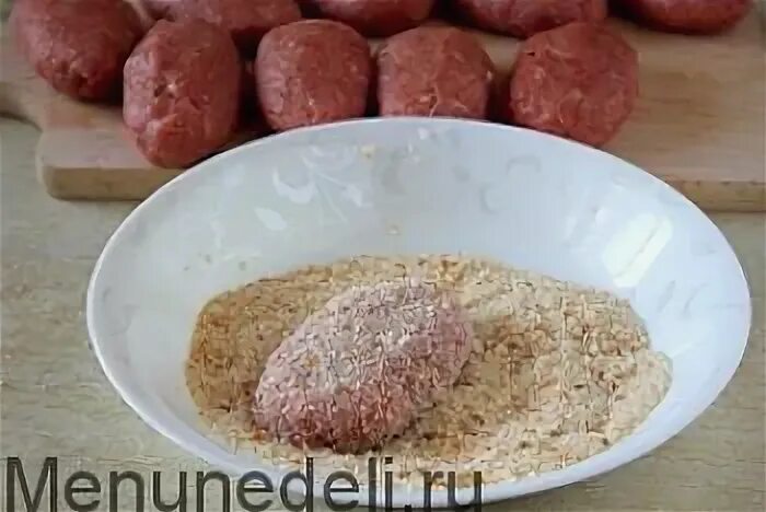Круглая котлета из рубленного мяса
