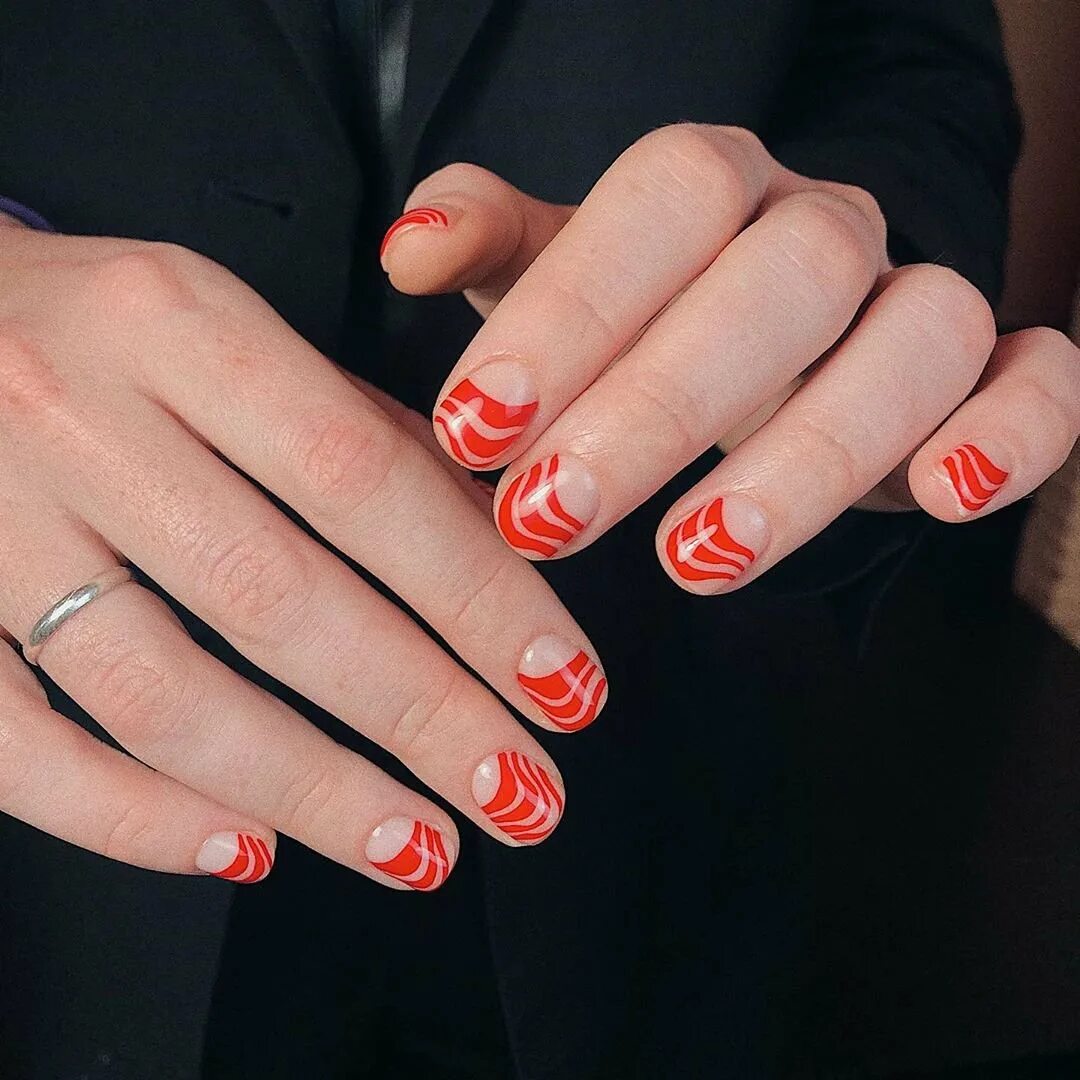 Маникюр для девочек. Самый стильный маникюр. Ногти для студентки. Красивый маникюр. Ногти для подростков.