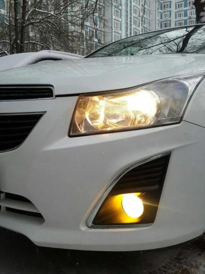 Лампочки chevrolet cruze. ПТФ Шевроле Круз 2011. Лампа ПТФ Шевроле Круз. Противотуманки лампочки на Chevrolet Cruze 2013 года. Лампа ПТФ Шевроле Круз 2014.