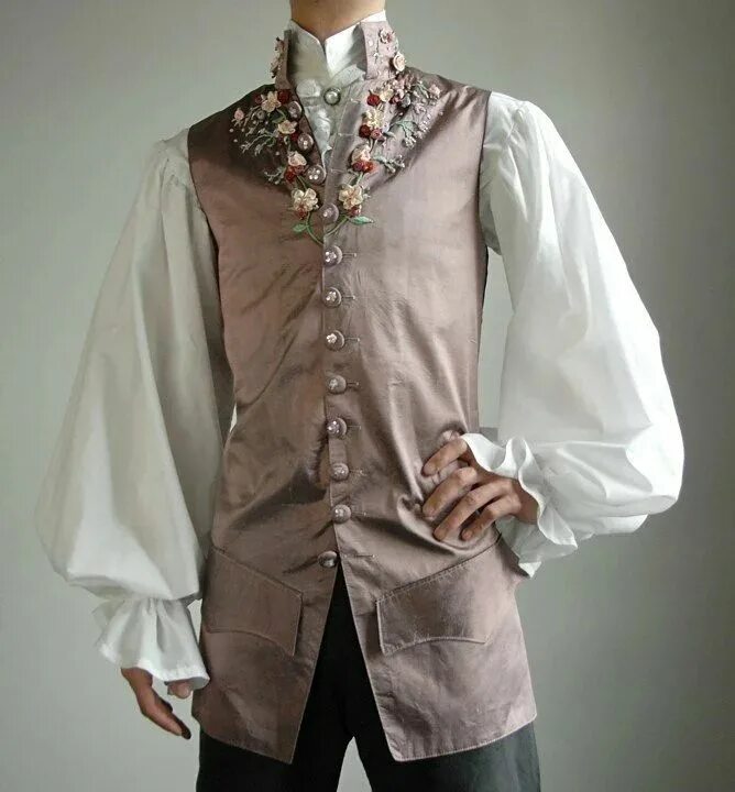 Старая мужская рубашка. Мужской камзол 19 века. Мужской камзол 17 век Франция. Средневековая мужская одежда камзол. Камзол мужской 18 век Германия.