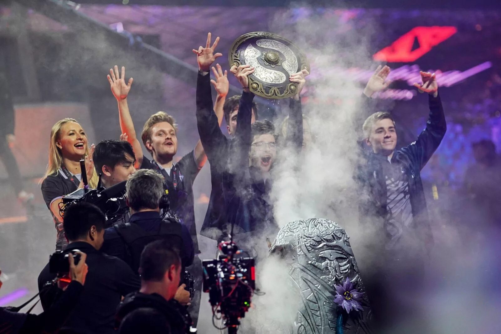 Dota 2 International 2021. Og Dota 2 2021. Dota 2 the International АЕГИС. Og победители the International 2019. Про интернешнл