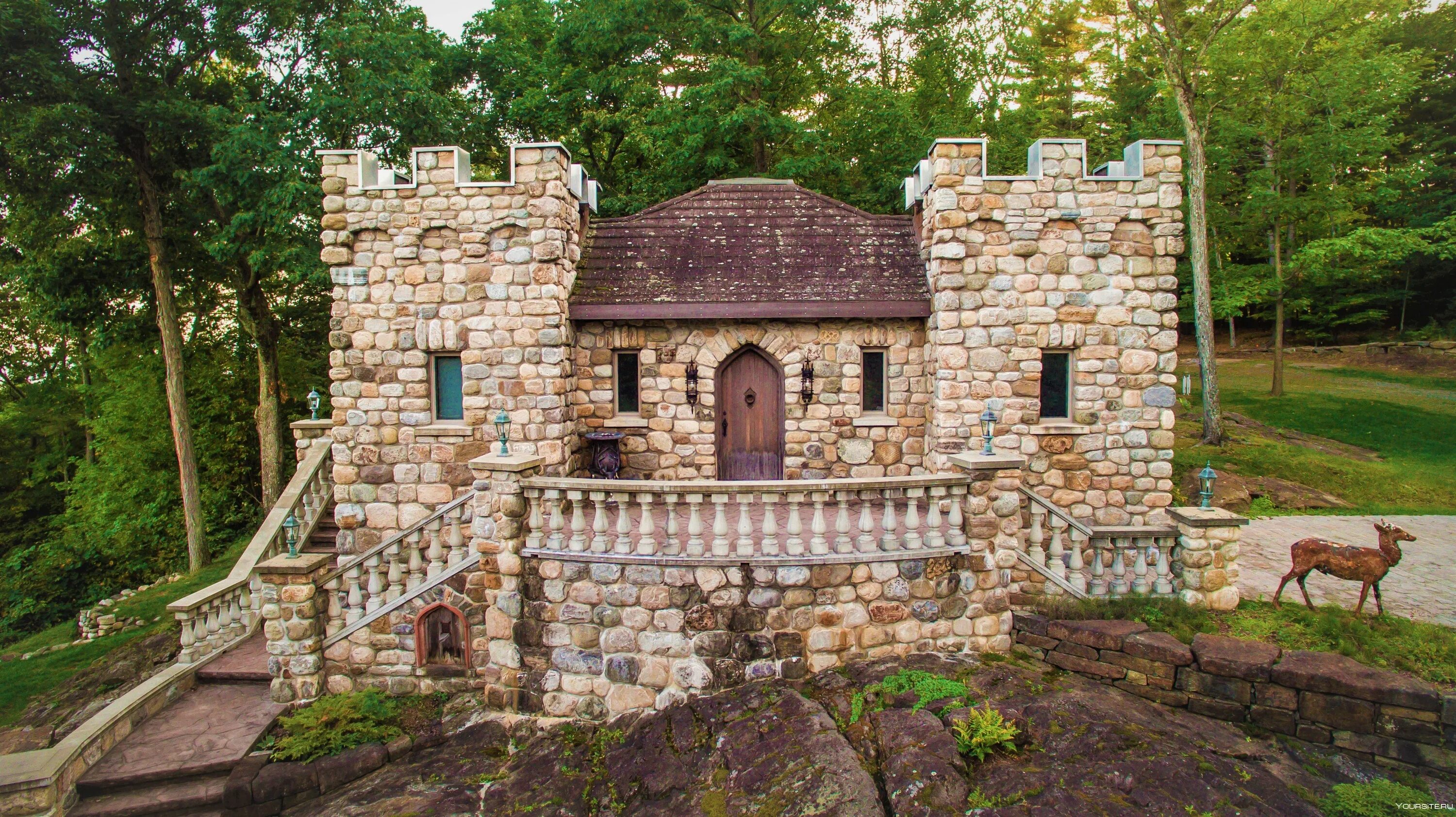 Дома замки построить. Каменный мини замок Имайн. Stone Castle (каменный замок). "Каменный дом" Артура Англия. Каменный дом Ротонда Артура Англия.