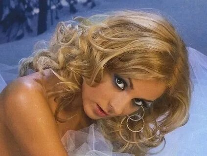 Басылмайтын балапан керемет трахает және керемет дыбыстар шығарады