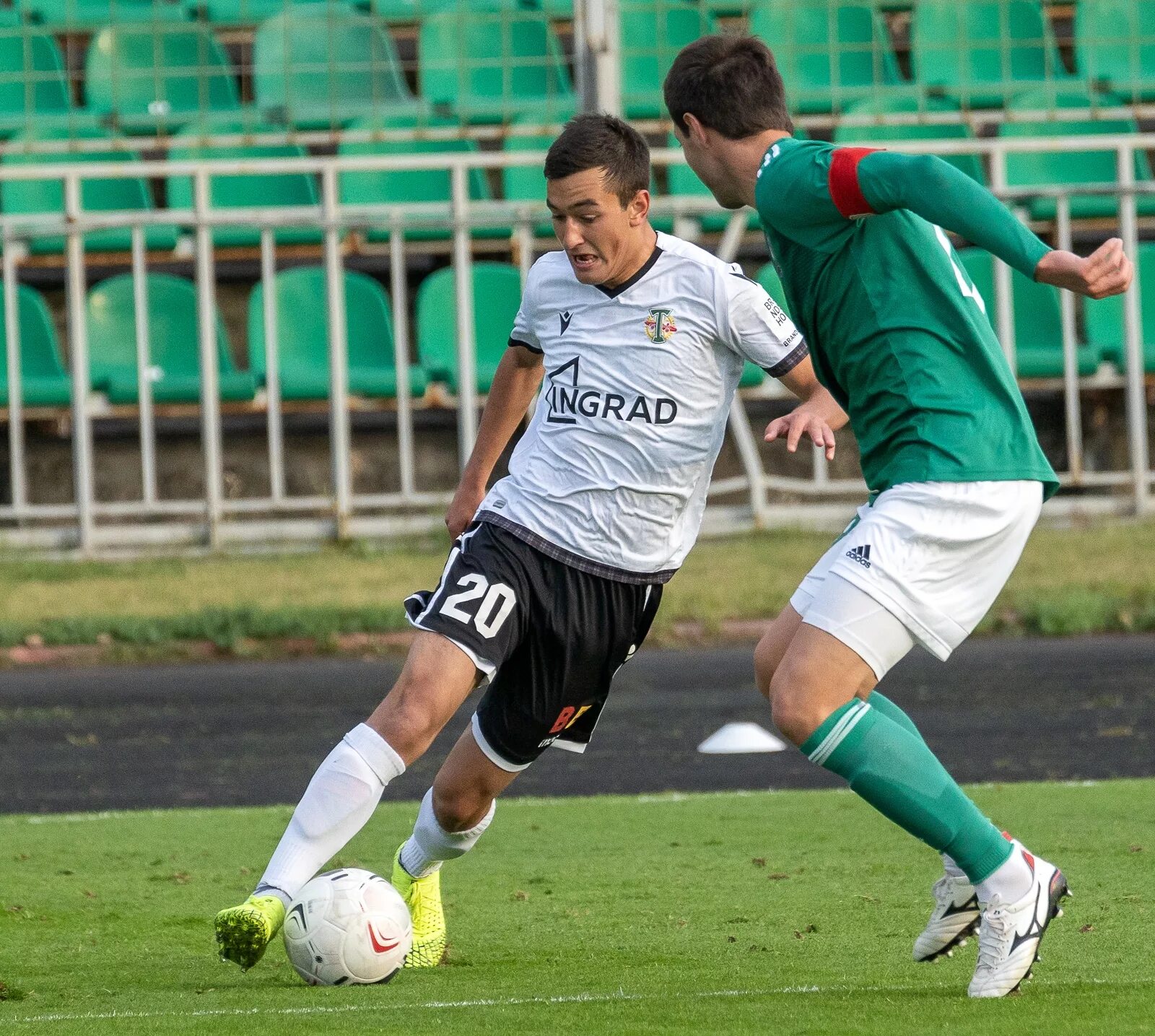 Фк москва фк торпедо. Р. Фк торпедо в фнл. Фнл – торпедо (москва). Торпедо holsten форма.