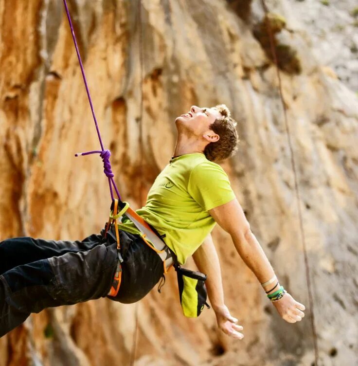 Спортивное скалолазание. Альпинизм и скалолазание. Туристический альпинизм. Climb now