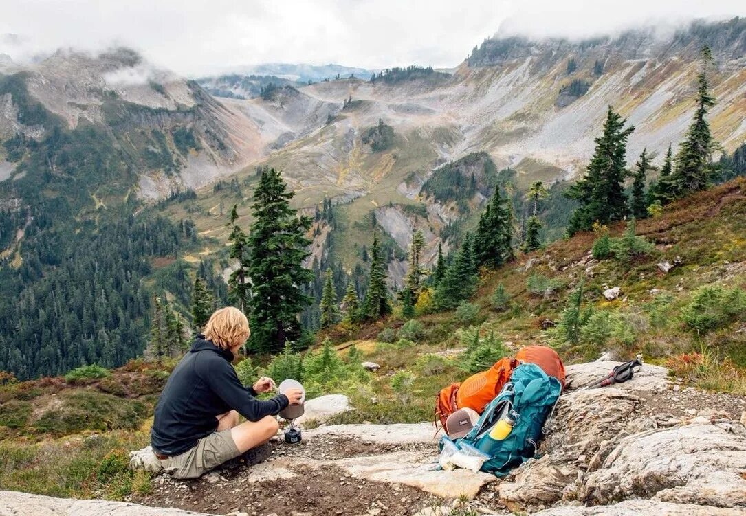 Какая поход. Поход в горы. Фотосессия в горах. Проход в горах. Горы туризм.