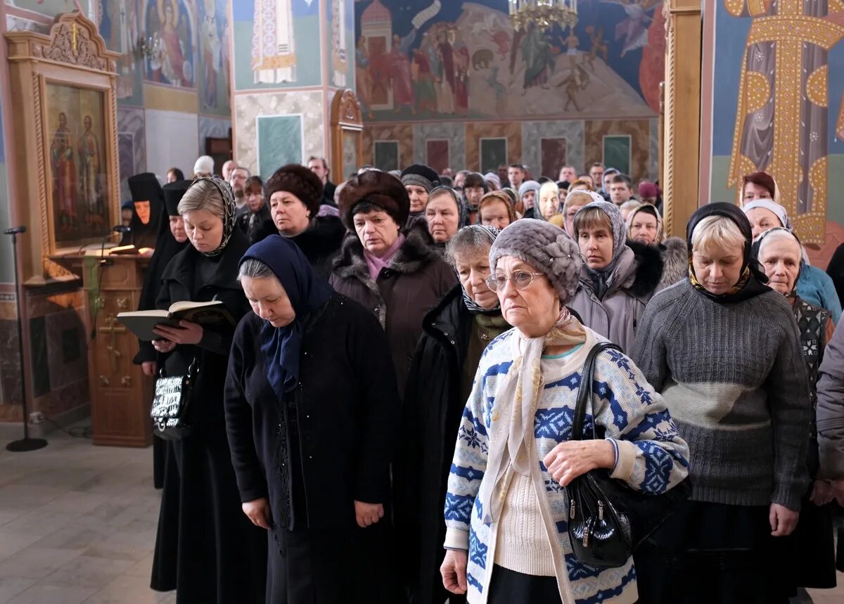 Покровский Хотьков монастырь. Женский монастырь в Хотьково. В Хотьково-Покровском монастыре.. Хотьково Покровский монастырь расписание богослужений. Хотьковский женский монастырь расписание