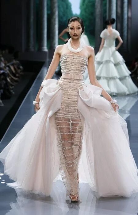 Couture me. Свадебные платья christian dior. christian dior haute couture fall 2008. свадебная мода 2008. белое платье кристиан диор.