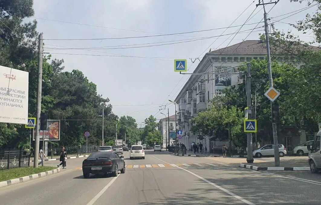 Ул советов 7. Новые светофоры в новороссийске. светофор новороссийск. новороссийск ул трамвайная вторая полоса фото. фото ул советов г .новороссийска 1979г.