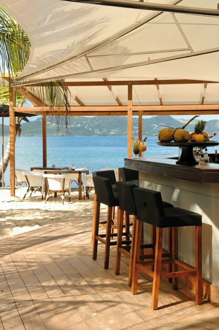 Life at Home Backyard bar, Diy outdoor bar, Outdoor bar