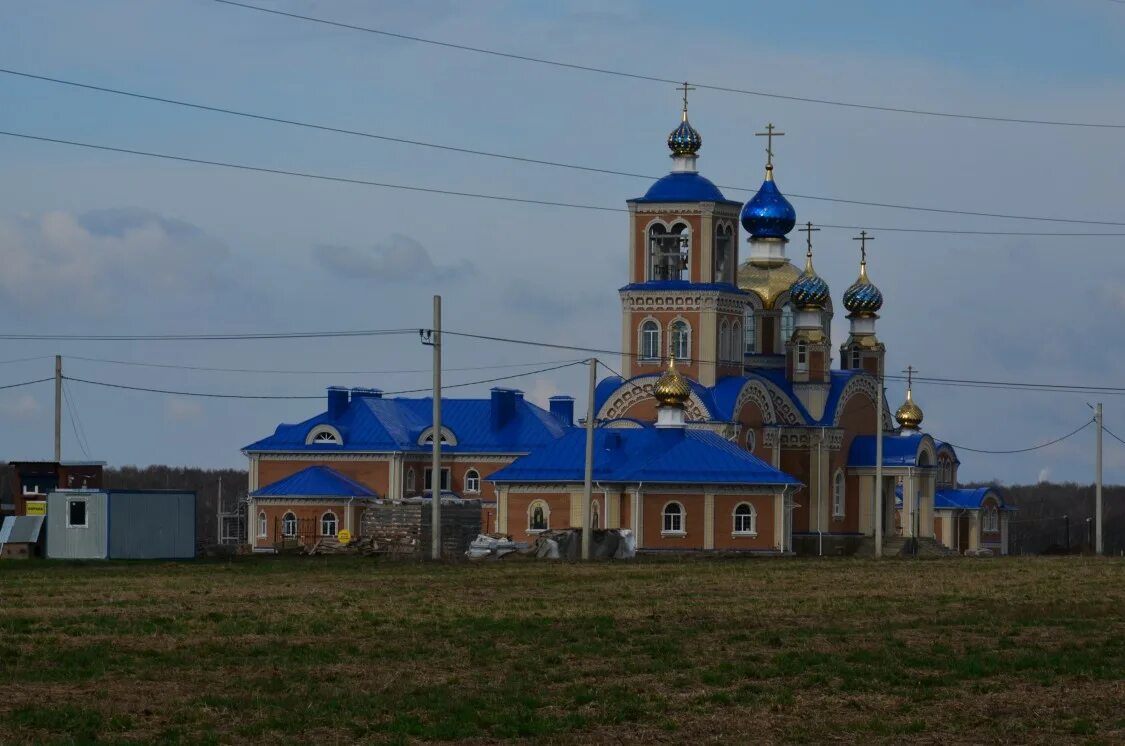 Храм иконы Божией матери Спорительница хлебов Орел. Орловская область храм Спорительница хлебов. Храм Спорительница хлебов Орел Знаменка. Спорительница хлебов икона Божией матери храм в Орловской области.