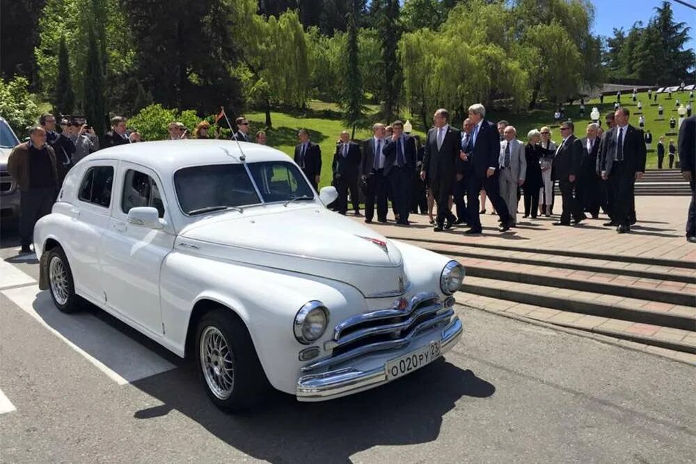 Победа сочи. Победа лаврова машина. лавров на победе. победа сочи лавров. авто победа лаврова.
