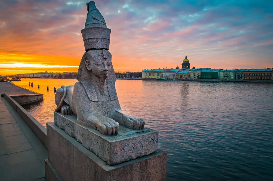 Сфинксы на университетской набережной в санкт петербурге. Египетские сфинксы в санкт-петербурге на университетской набережной. сфинксы у академии художеств в санкт-петербурге. сфинксы на университетской набережной. васильевский остров университетская набережная.
